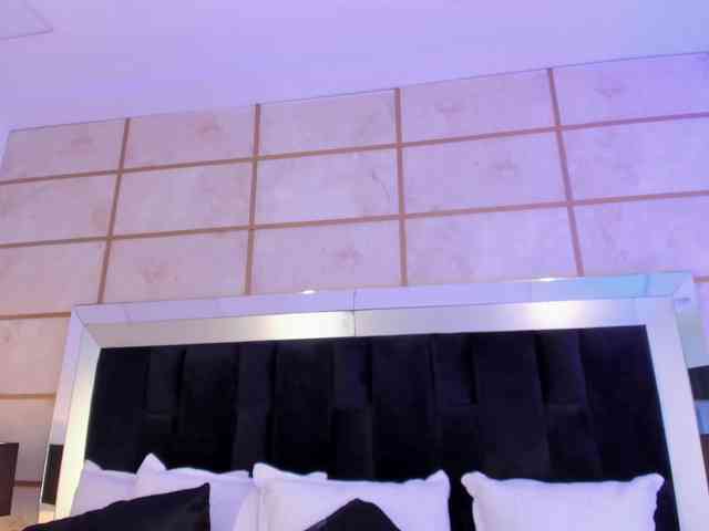 SpicyEla webcam