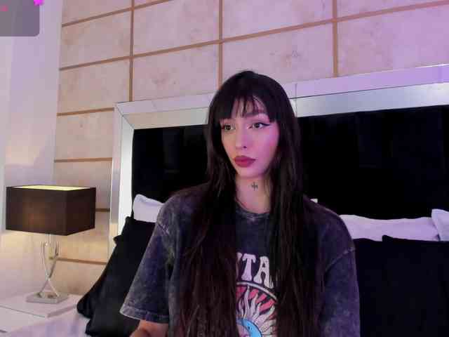 SpicyEla webcam