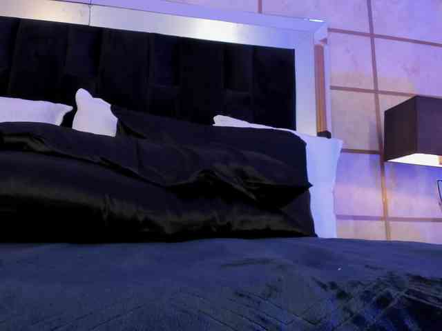 SpicyEla webcam