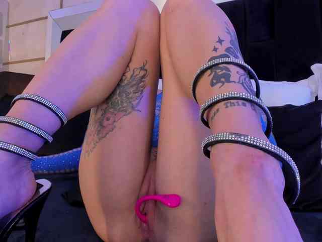 SpicyEla webcam