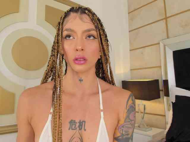 SpicyEla webcam