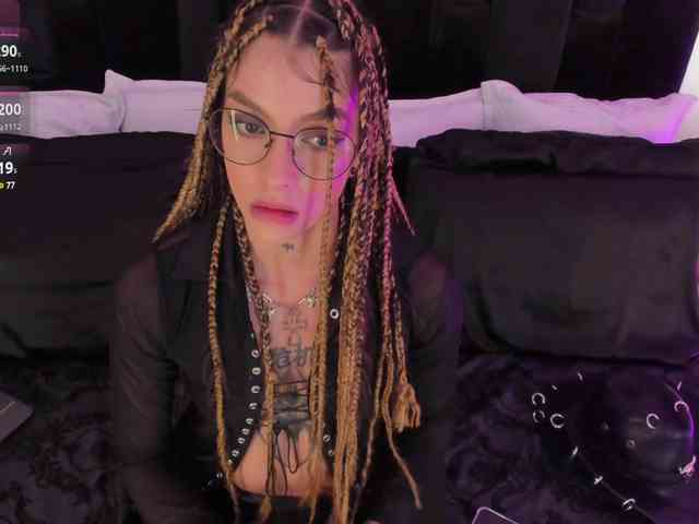 SpicyEla webcam