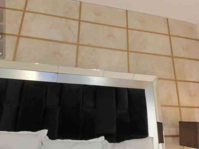 SpicyEla webcam