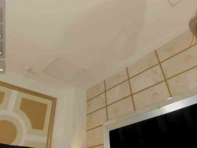 SpicyEla webcam