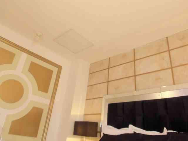 SpicyEla webcam