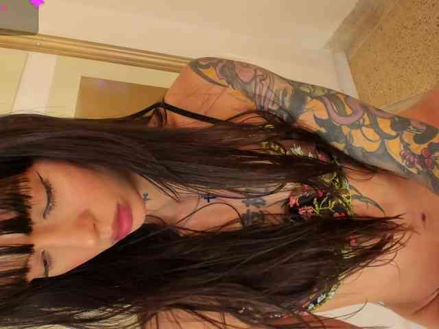 SpicyEla webcam