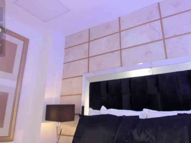 SpicyEla webcam