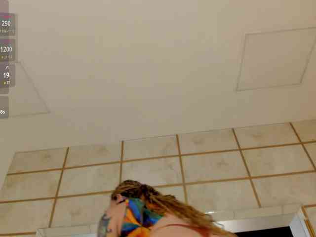 SpicyEla webcam