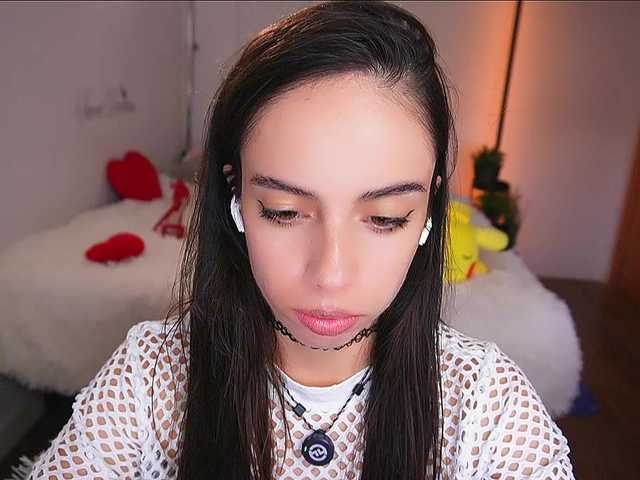 Sex chat with Lill_dayna — Watch free online 18+