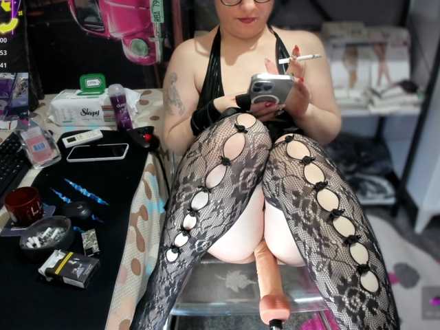 Bisexyeliz35's BongaCams show and profile