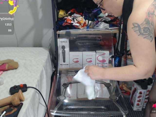 Preview of bisexyeliz35