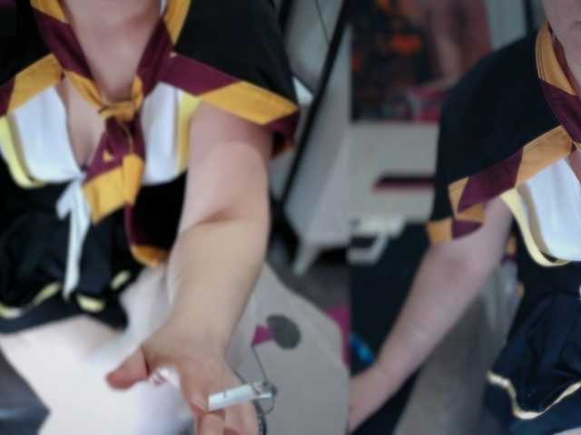 Bisexyeliz35's BongaCams show and profile