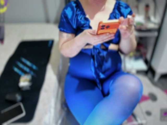 Bisexyeliz35's BongaCams show and profile