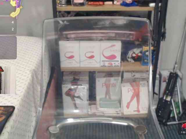 Bisexyeliz35 webcam