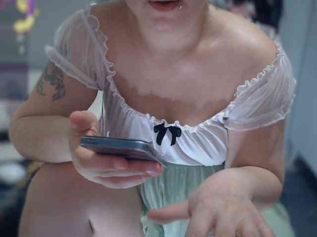 Bisexyeliz35 webcam