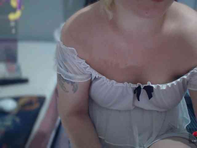 Bisexyeliz35 webcam