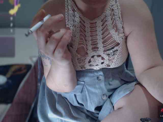 Bisexyeliz35 webcam