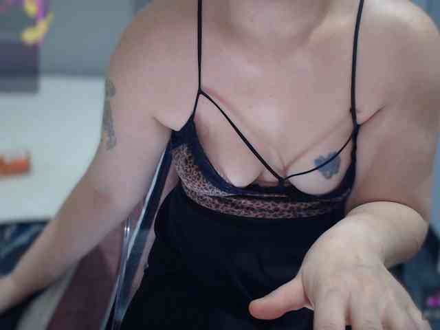 Bisexyeliz35