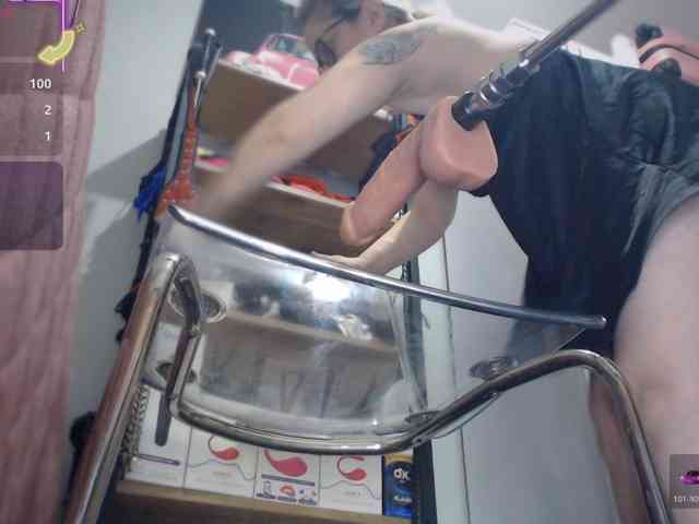 Bisexyeliz35 webcam