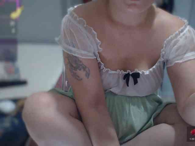 Bisexyeliz35 webcam