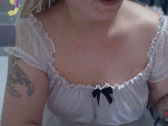 Bisexyeliz35 webcam
