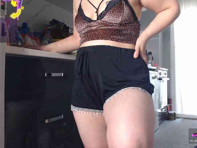 Bisexyeliz35 webcam