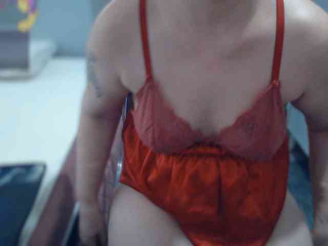 Bisexyeliz35 webcam