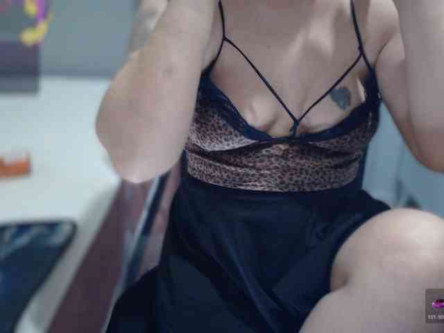 Bisexyeliz35 webcam