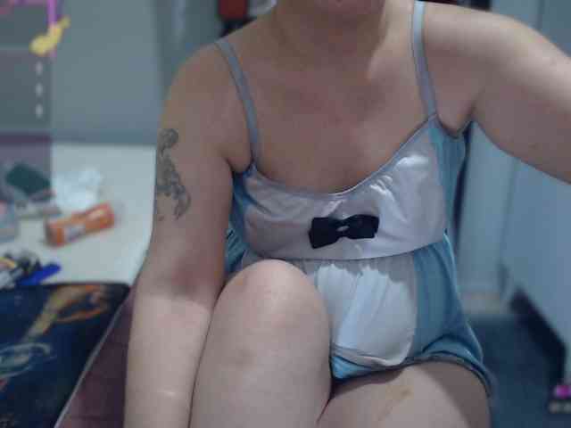 Bisexyeliz35 webcam