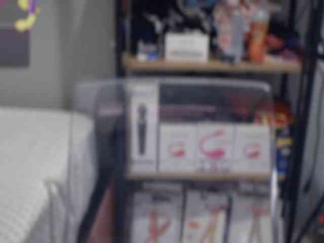 Bisexyeliz35 webcam