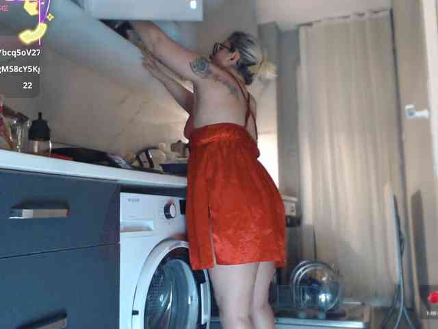 Bisexyeliz35 webcam