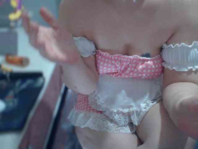Bisexyeliz35 webcam