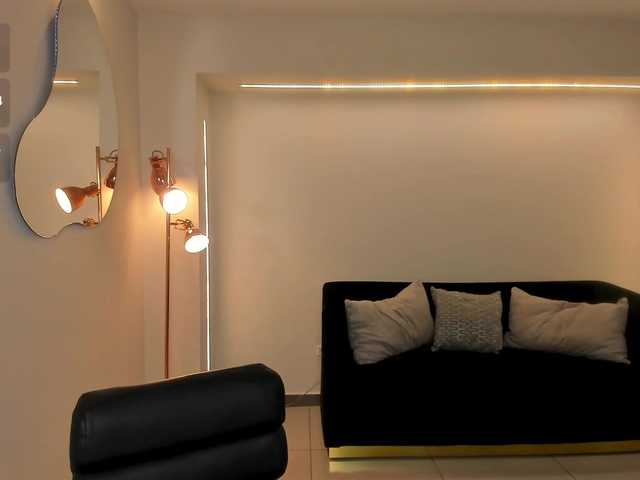 AnaisNin1's BongaCams show and profile