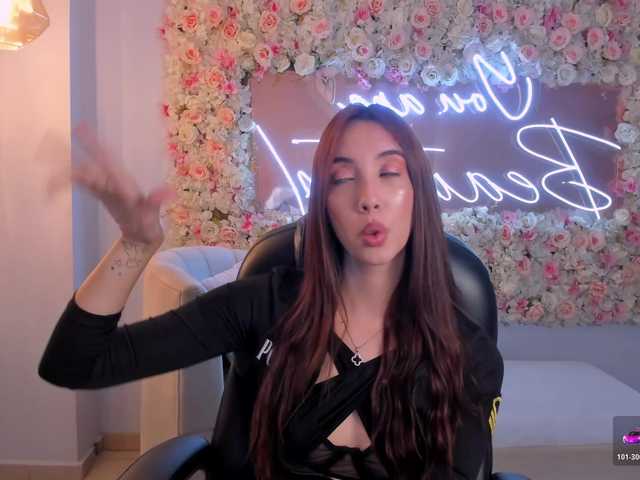 AnaisNin1's BongaCams show and profile