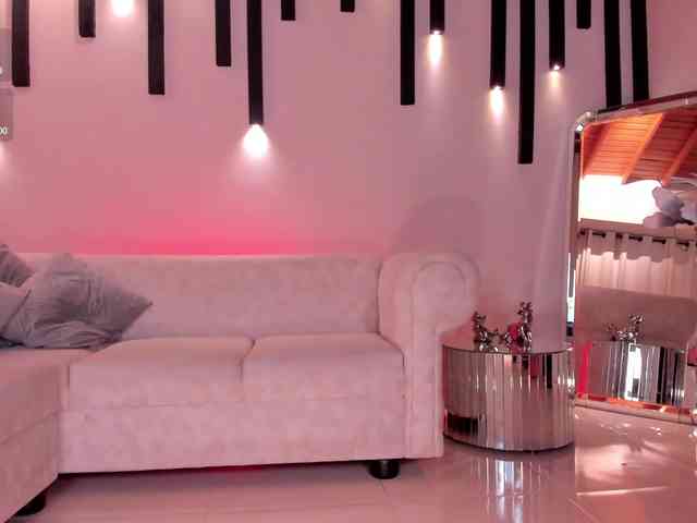 live cam online HannaConnor