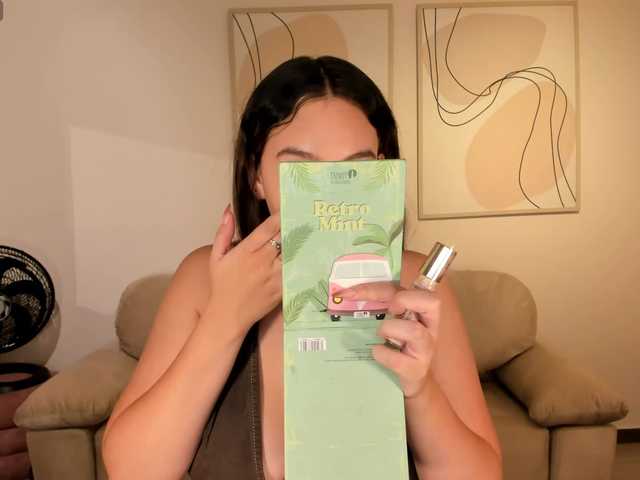 BellaRose's BongaCams show and profile