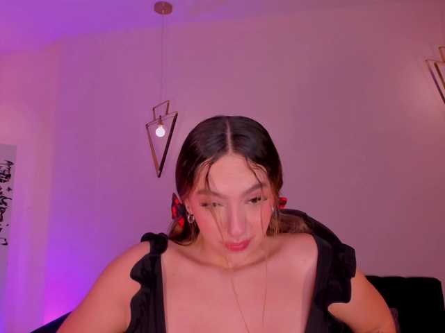 BellaRose's BongaCams show and profile