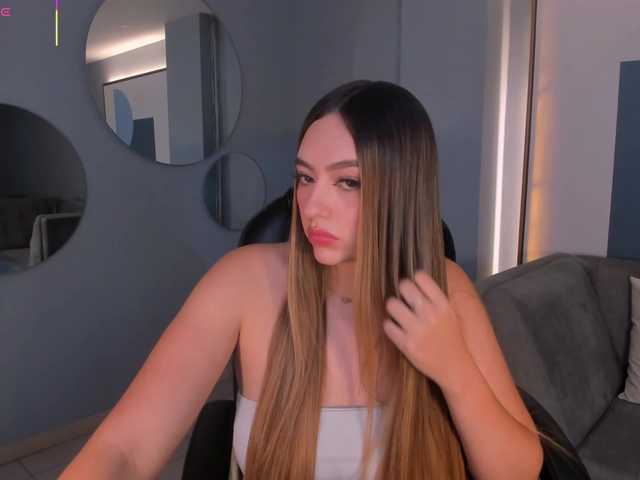 BellaRose's BongaCams show and profile