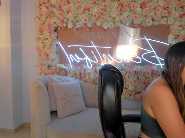 BellaRose's BongaCams show and profile