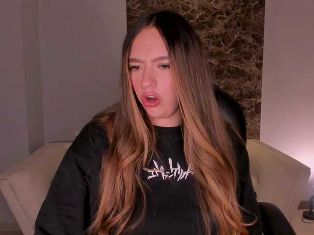 BellaRose's BongaCams show and profile