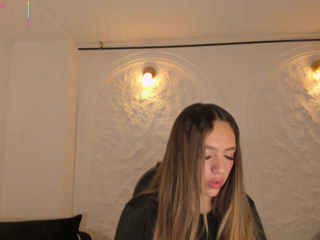 BellaRose's BongaCams show and profile