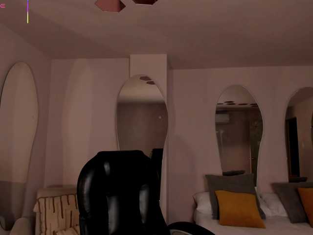 BellaRose's BongaCams show and profile