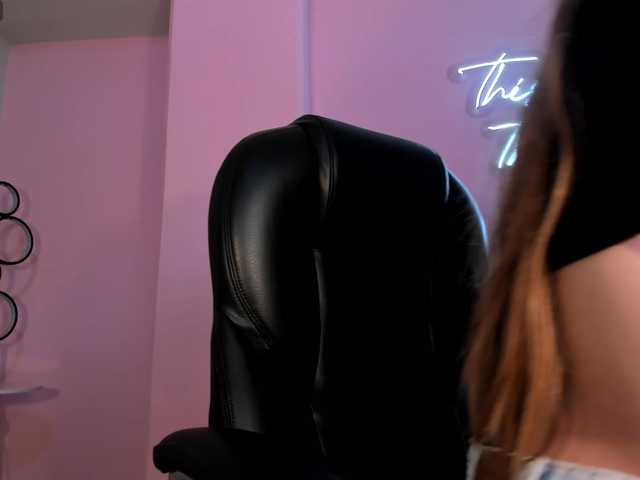 BellaRose's BongaCams show and profile