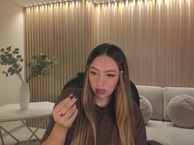 BellaRose's BongaCams show and profile