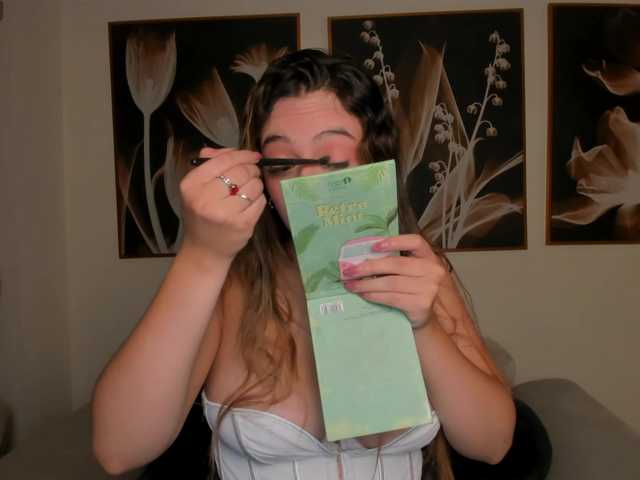 BellaRose's BongaCams show and profile