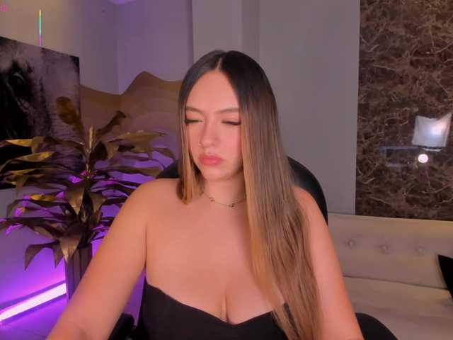 BellaRose's BongaCams show and profile