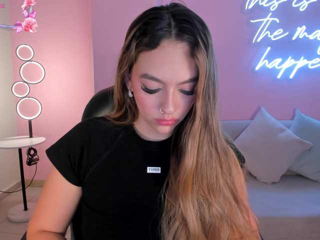 BellaRose's BongaCams show and profile