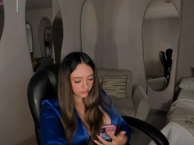 BellaRose's BongaCams show and profile