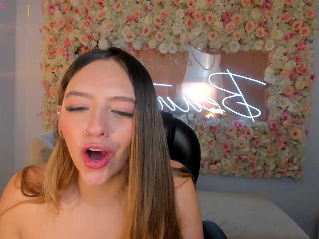 BellaRose's BongaCams show and profile