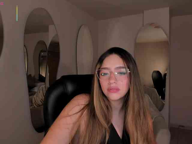 BellaRose webcam